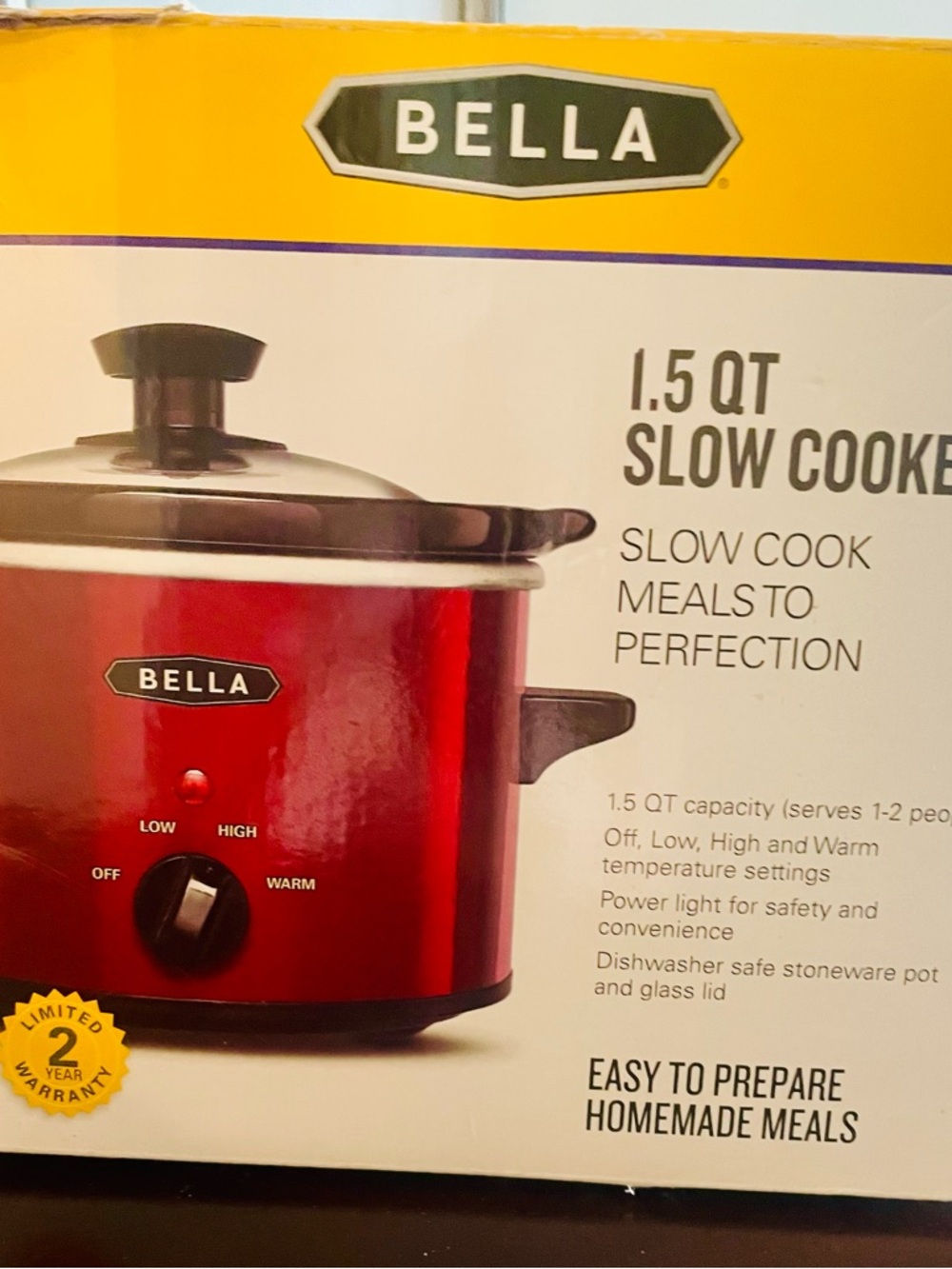 Bella 1.5 QT Slow Cooker in Red - Compact Countertop Cooker